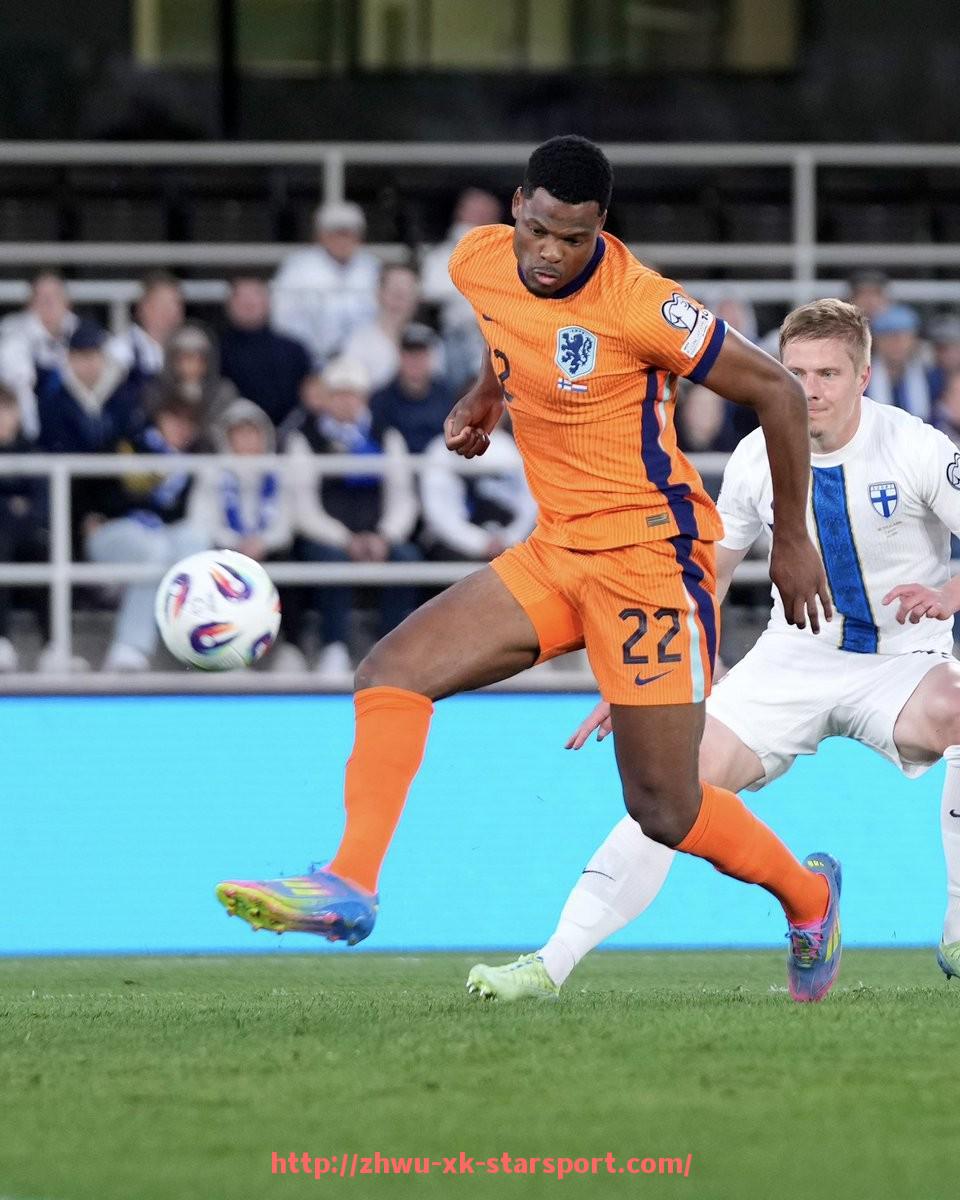 星空体育-2012年中超联赛对阵情况回顾与关键战役重温